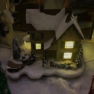 Thomas Kinkade Illuminated Snowy Village House